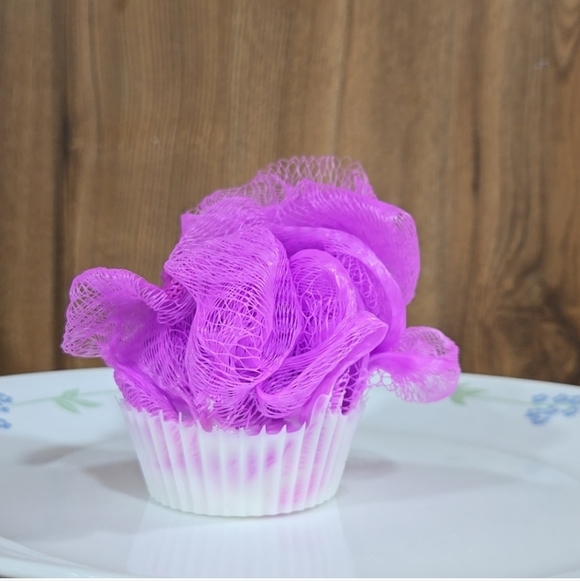 Bambi Is Live- Anything Posh Able Train Show - Picture 12 of 16